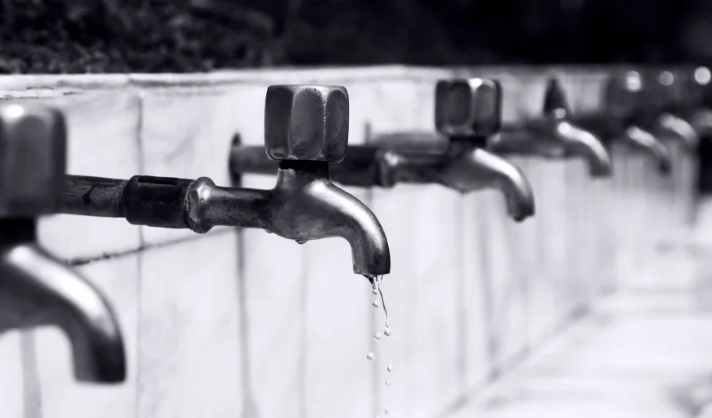 The Bottled Water Industry Turned a Misread Government Memo Into a $300 Billion Health Mandate