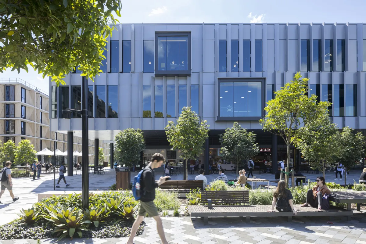 Macquarie University